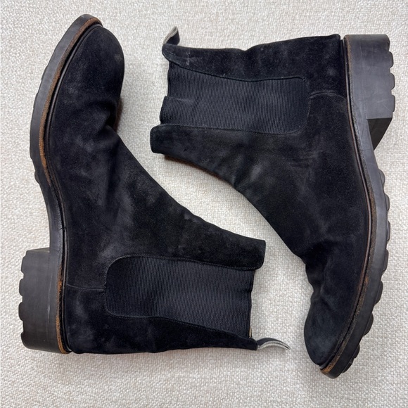 +J. FENESTRIER (Paris) Barneys Newyork vintage size 12 men’s Chelsea Suede boot
